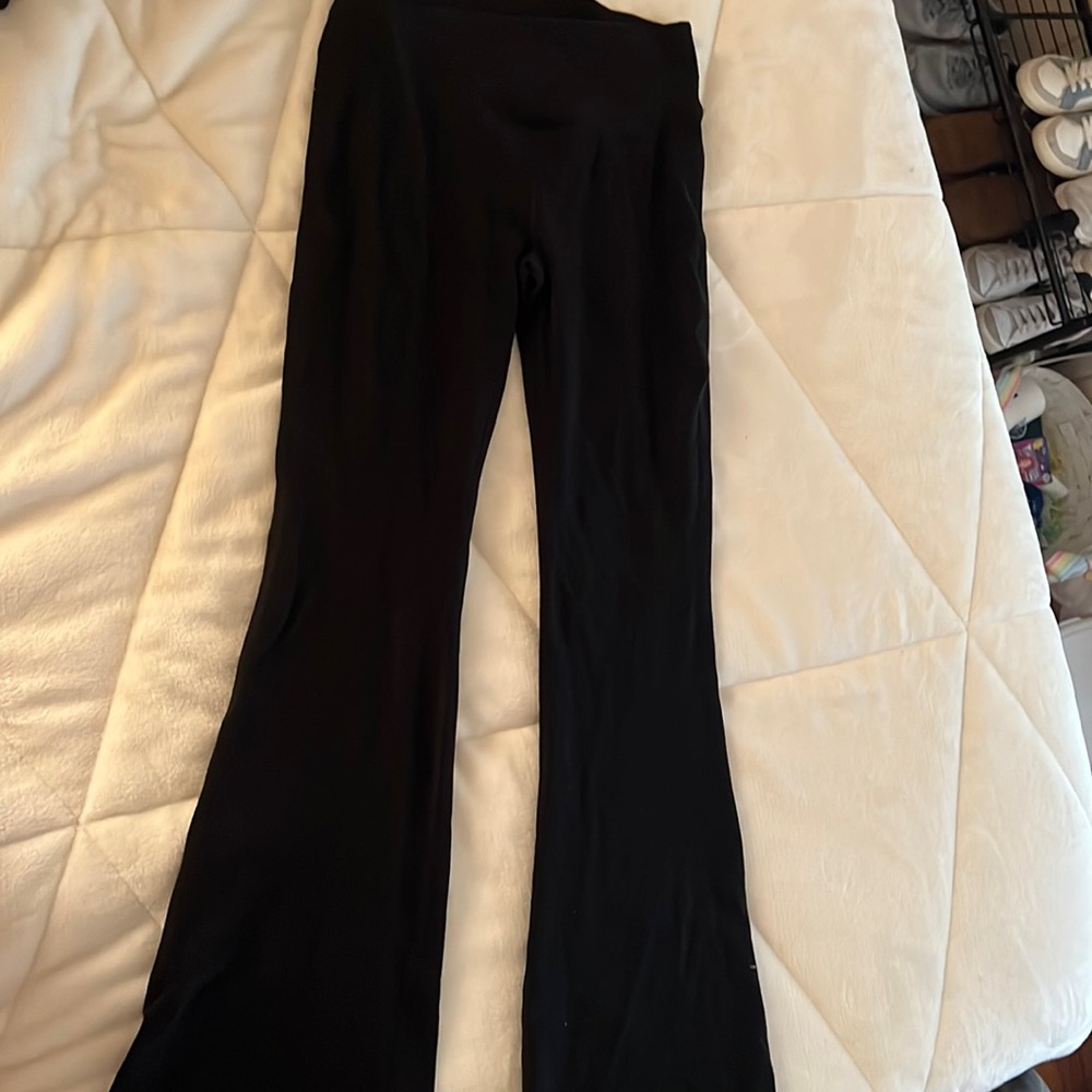 Flare Crossover Leggings